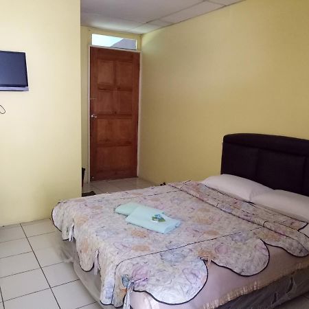D'Villa Rina Ria Lodge, Kinabalu Park, Kundasang Bundu Tuhan エクステリア 写真