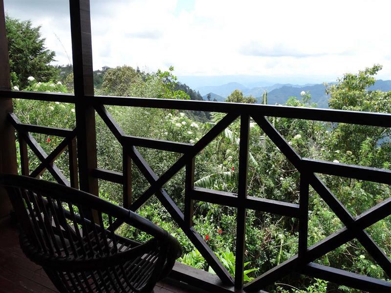 D'Villa Rina Ria Lodge, Kinabalu Park, Kundasang Bundu Tuhan エクステリア 写真
